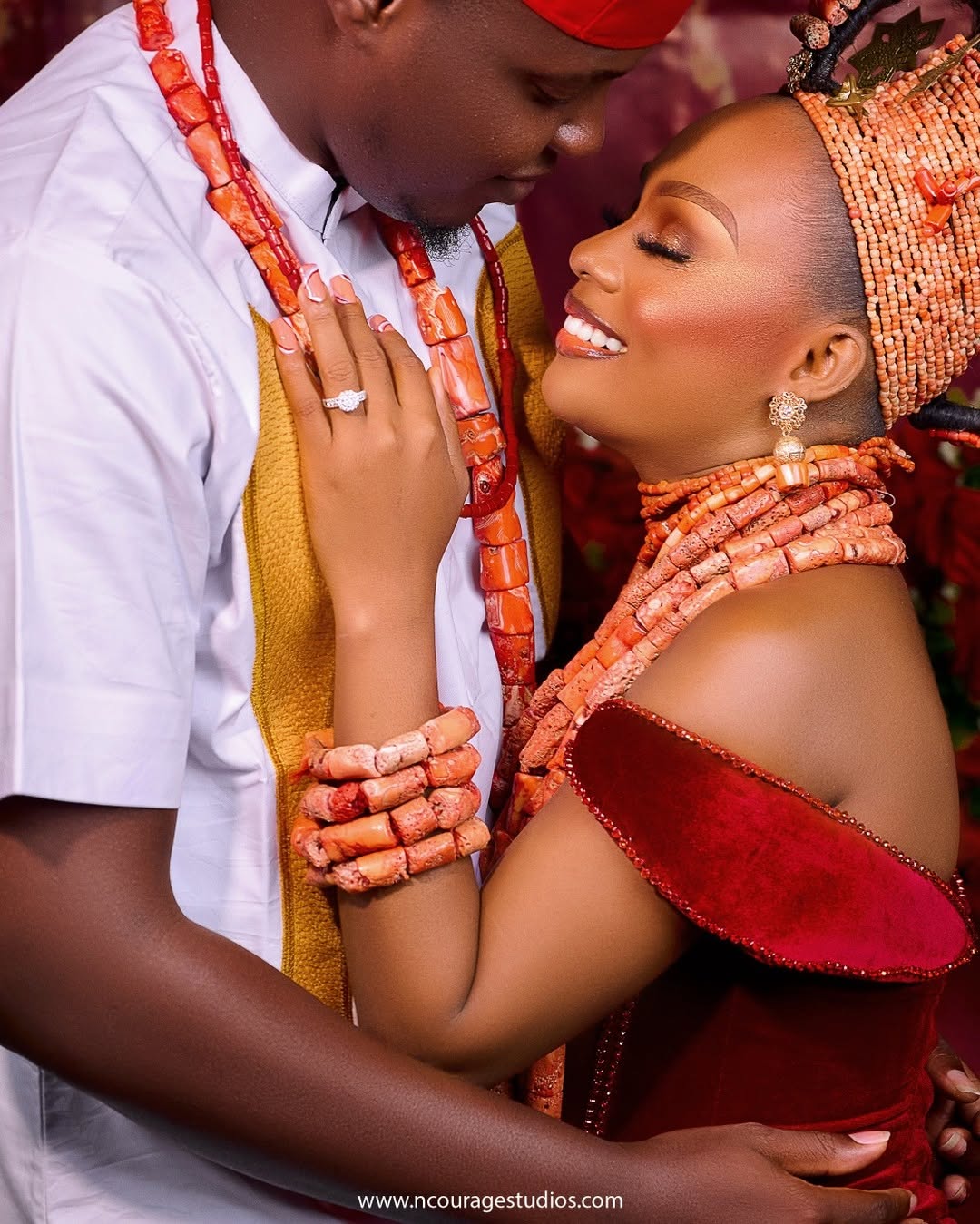 Royal Couple portraits 👑Repost your favourite slidePlanner - @t.e.m_affairsBride- @lustre_studi (3)