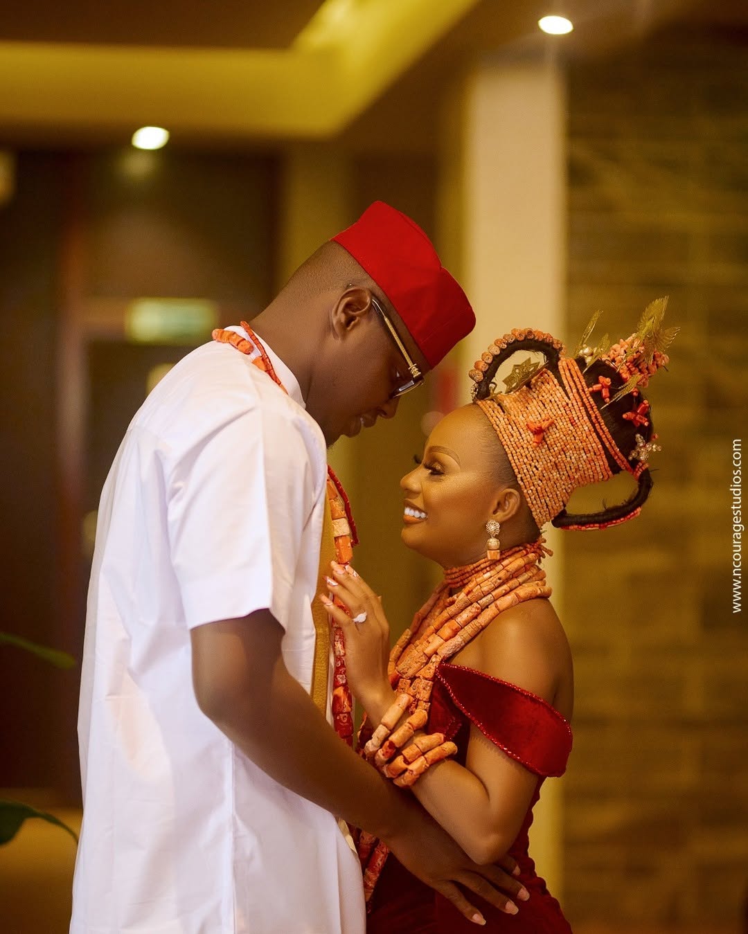 Royal Couple portraits 👑Repost your favourite slidePlanner - @t.e.m_affairsBride- @lustre_studi (4)